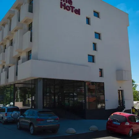 Wine Hotel